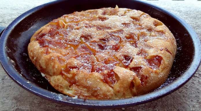 Gâteau aux pommes à la poêle