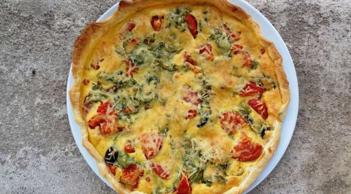 Quiche aux tomates et roquette 8