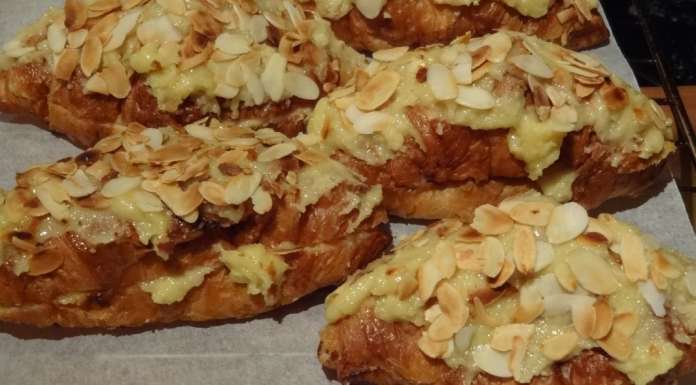 Croissants aux amandes 8