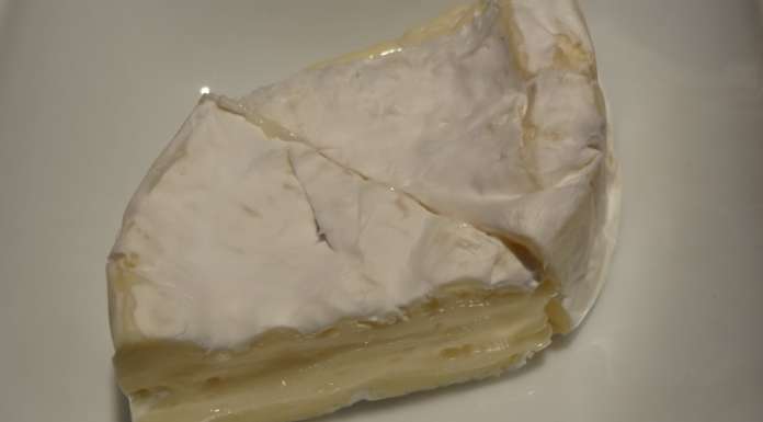 Camembert rôti au sirop d'érable et fruits secs 1