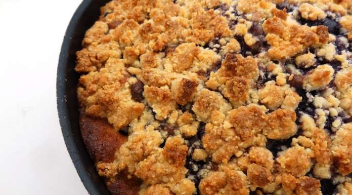 Gâteau aux myrtilles en crumble d'amandes 14