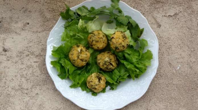 Boulettes de pois chiches à la feta et aux herbes 11