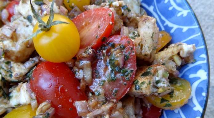 Salade de pain aux tomates et chèvre 0