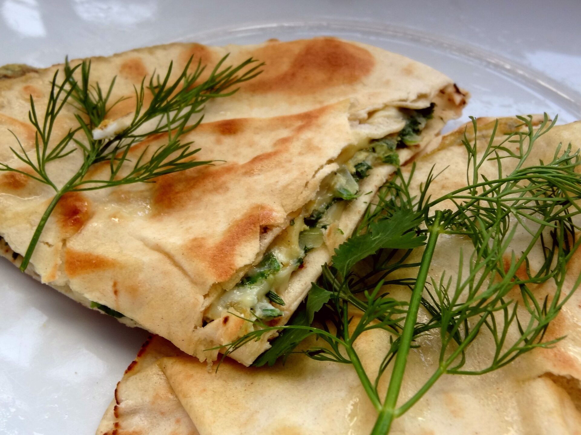 recettes tadjikes Pita à l'omelette aux herbes