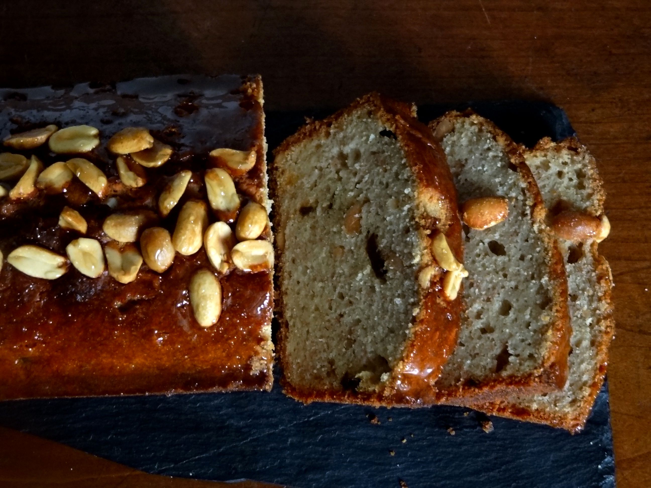 Pain De Bananes Aux Pruneaux Et Cacahuetes Cameroun