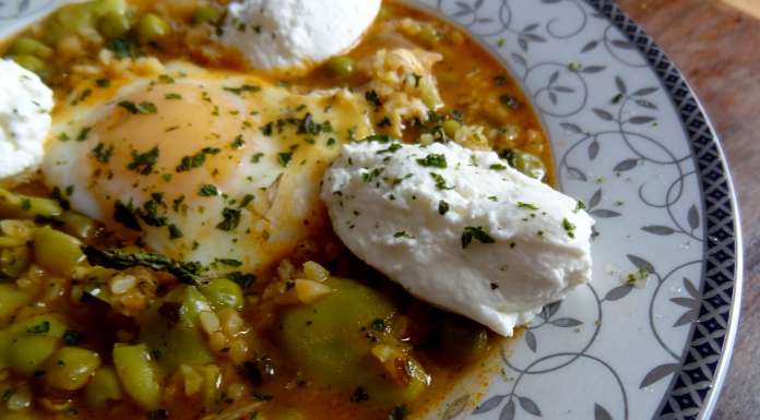 Kusksu - Soupe de fèves, petits-pois, boulgour et fromage frais (Malte)