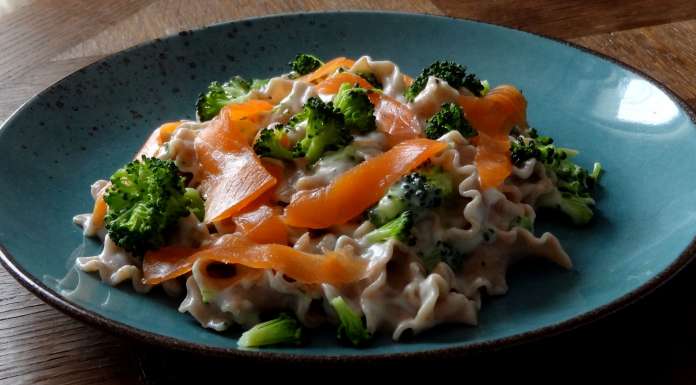 Tagliatelles au saumon fumé et brocolis