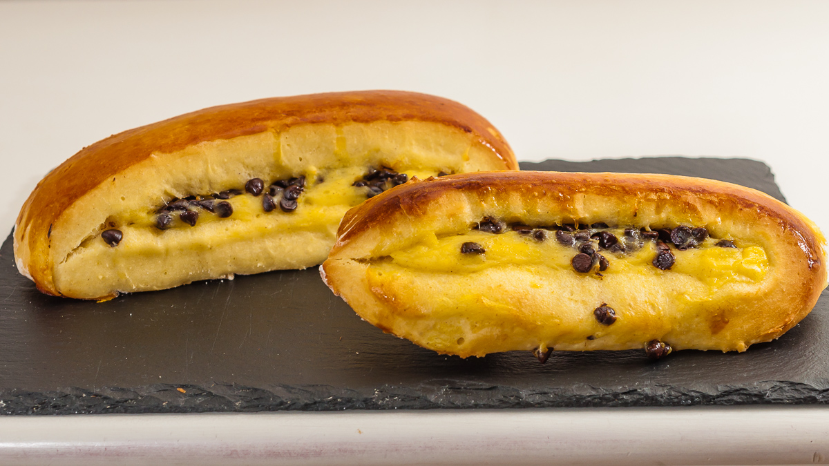 recettes suisses brioches suisses à la crème pâtissière et aux pépites de chocolat