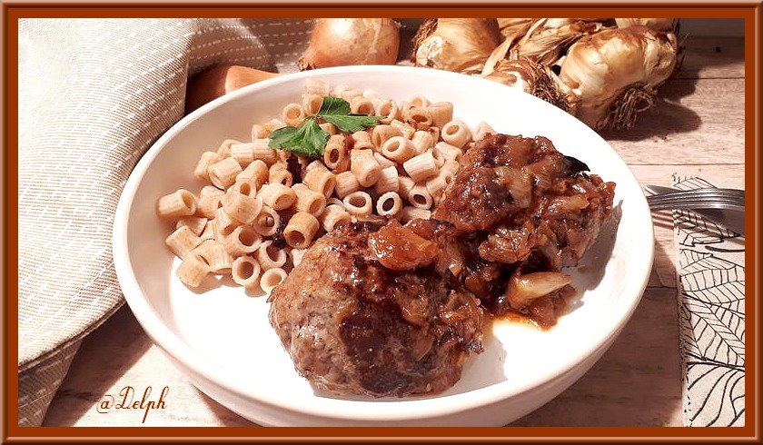 Recettes gibraltariennes boulettes de viande aux oignons caramélisés