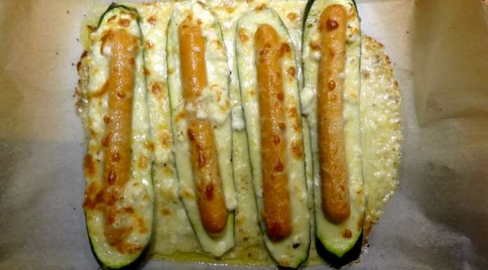 hot-dog de courgettes végétarien le fromage a trop fondu !