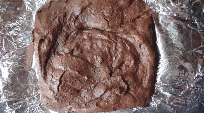 Brownies keto à la pâte à tartiner cuit