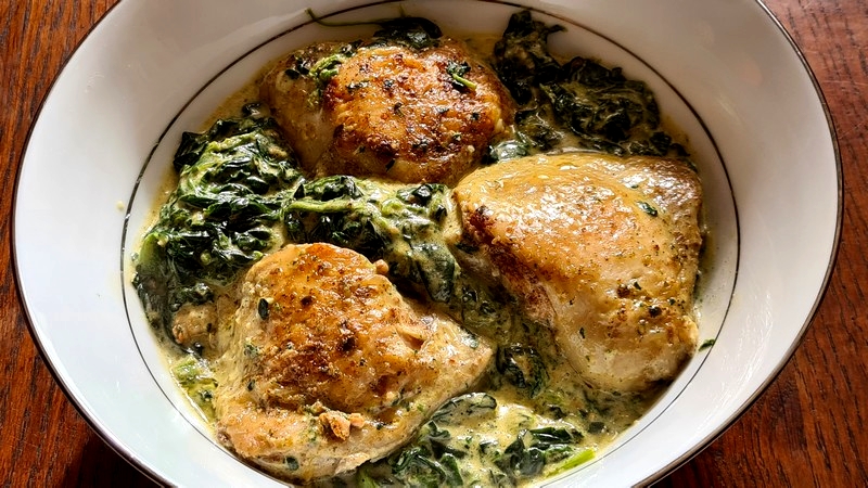 Poulet aux épinards et lait de coco recettes micronésiennes